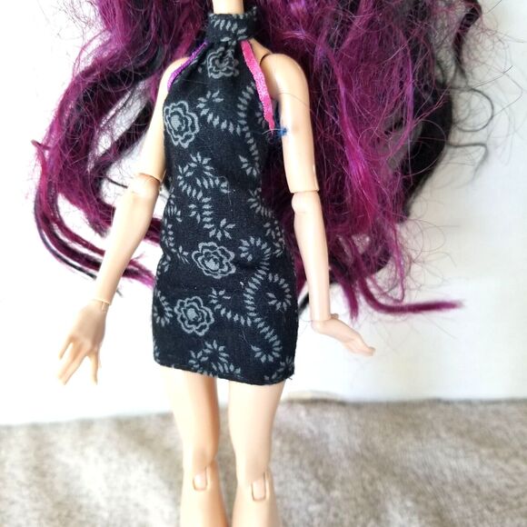 Ever After High RAVEN Doll Monster High City of Frights Dress Mattel Articulated - Picture 3 of 10